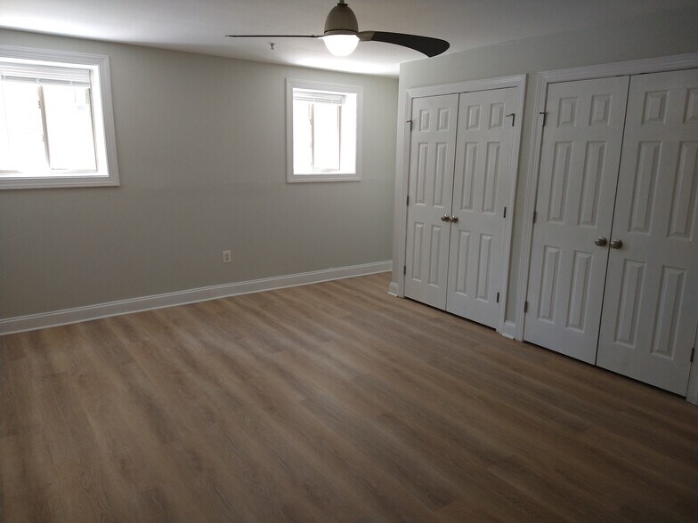 Main Bedroom - 1300 Taylor St NW