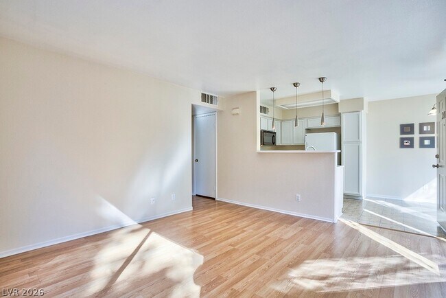Building Photo - 3035 Casey Dr