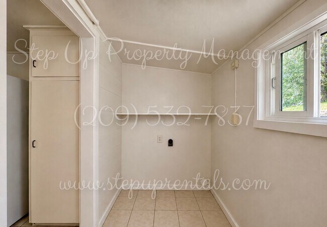 Building Photo - 21313 Phoenix Lake Rd