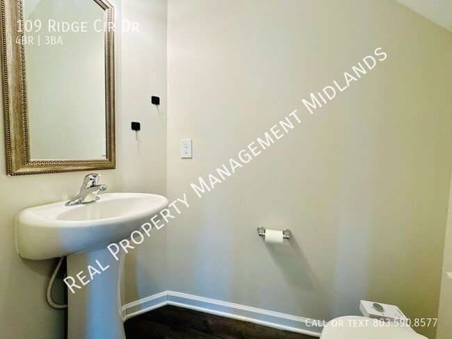 Building Photo - 109 Ridge Cir Dr