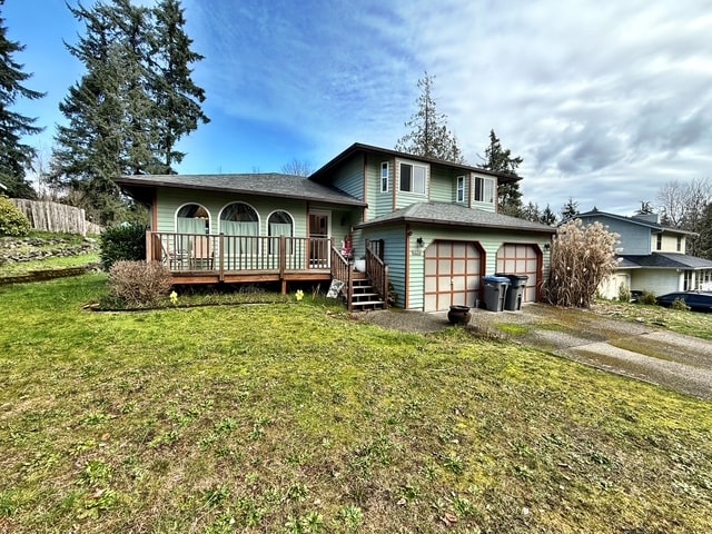 Building Photo - 1030 NE Coco Ct