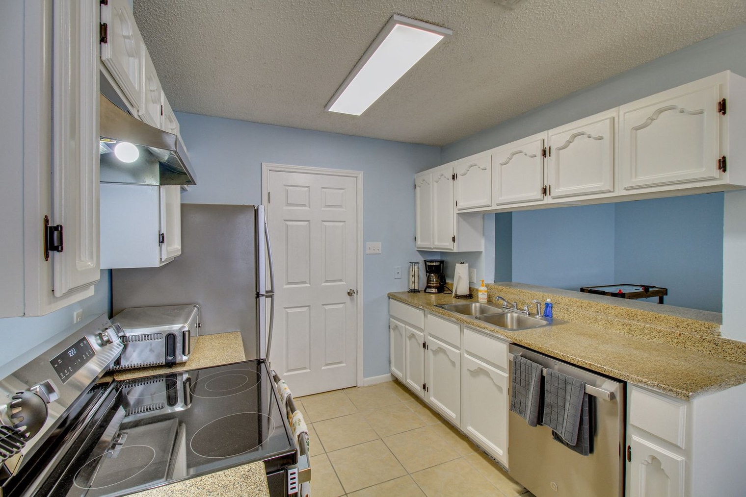 Building Photo - 7218 Elwood Ct