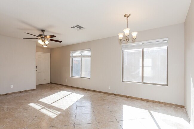 Building Photo - 13926 N 150th Ln