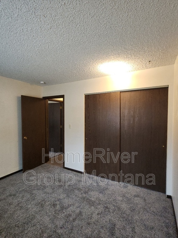 Building Photo - 913 Pattee Creek Dr