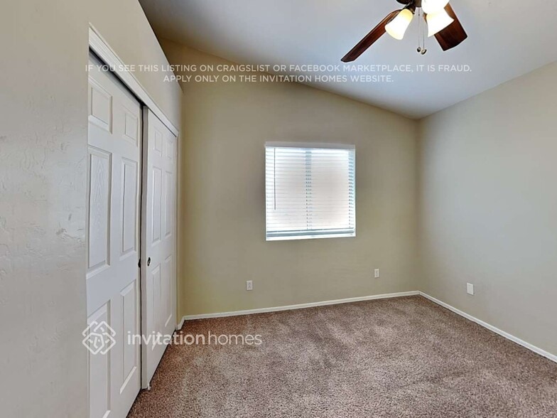 Building Photo - 8802 E University Dr