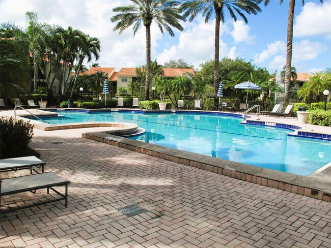 Building Photo - 1263 Ave