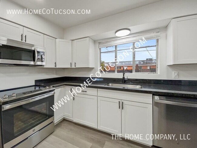 Building Photo - 239 S Placita Aldaco