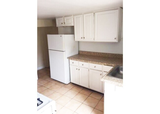 Interior Photo - Glendora 2829
