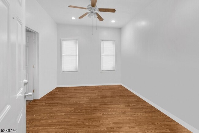 Building Photo - 77 N 13th St