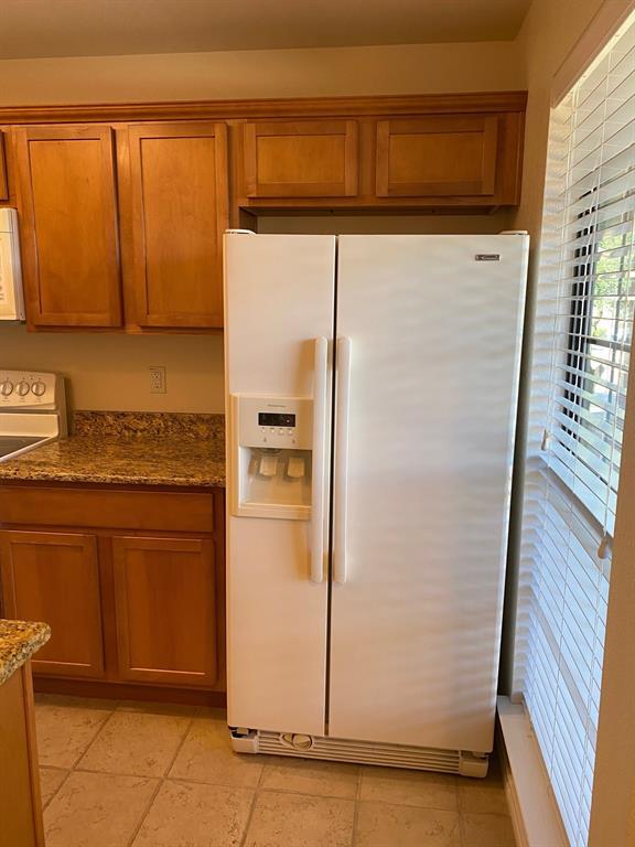 Building Photo - 3101 Townbluff Dr