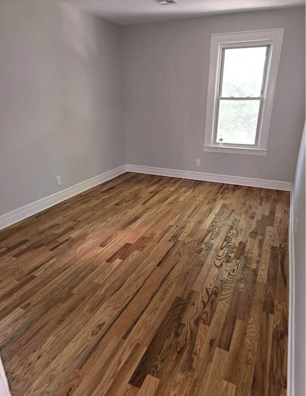 Building Photo - 412-414-414 Leslie St