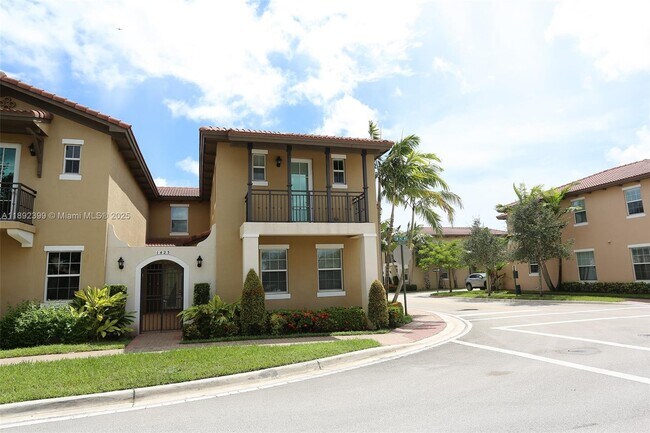 Primary Photo - 1423 SW 147th Ave