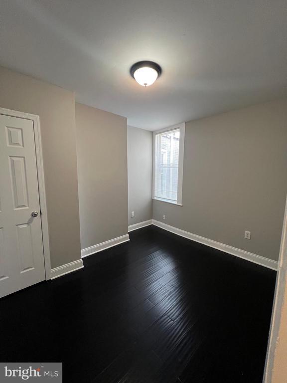 Building Photo - 1812 Rutland Ave