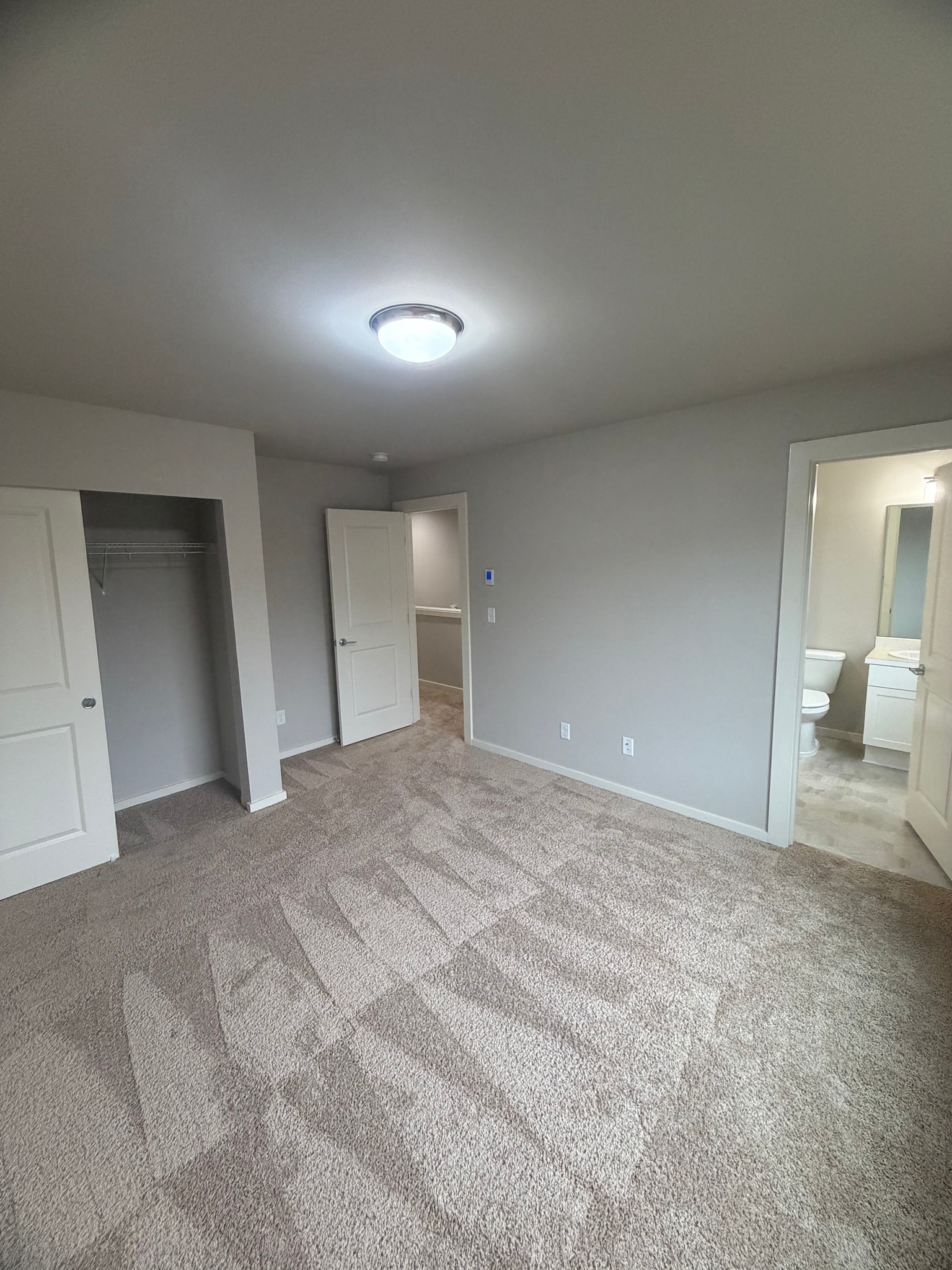 Building Photo - 1049 SW 99th Pl