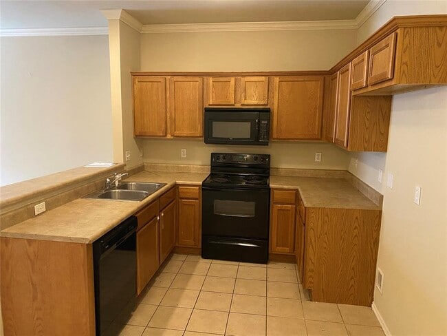 Building Photo - 11122 SW 5th St