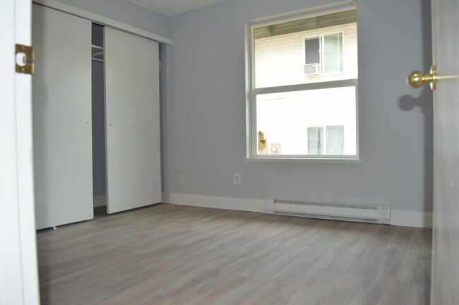 Building Photo - 12455 SW Gingham Ln