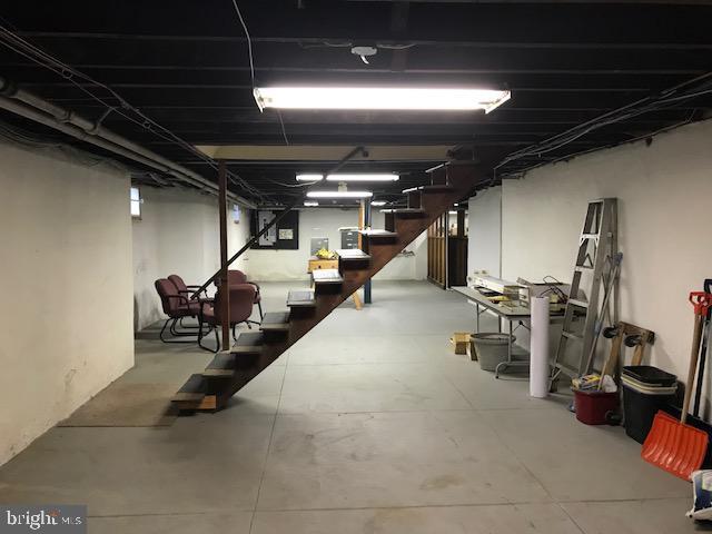 Building Photo - 505 E Lancaster Ave