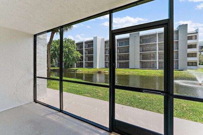 Building Photo - 1605 S US Hwy 1