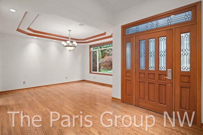 Building Photo - Gorgeous 3,400sf Golf Course Craftsman on ...