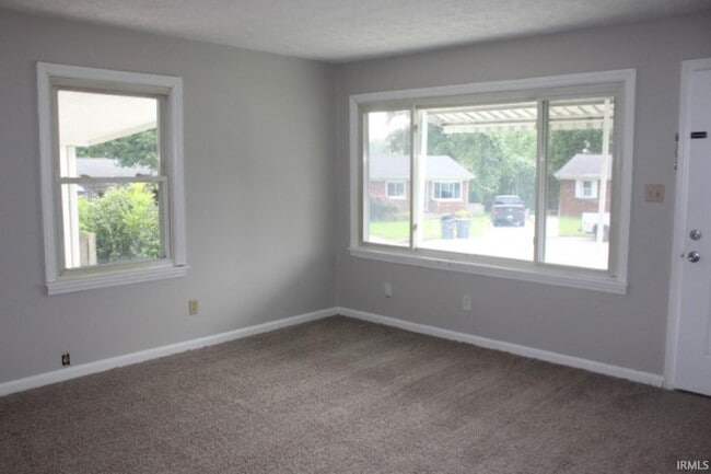 Building Photo - 1701 N Alvord Blvd