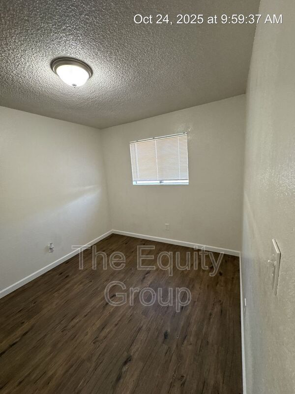 Building Photo - 149 N Castle Rock St