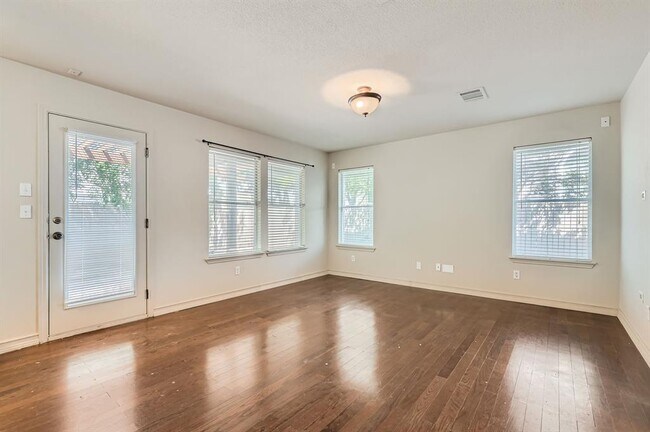 Building Photo - 1714 Candelaria Mesa Dr