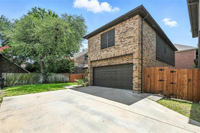 Building Photo - 300 St Emelion Ct