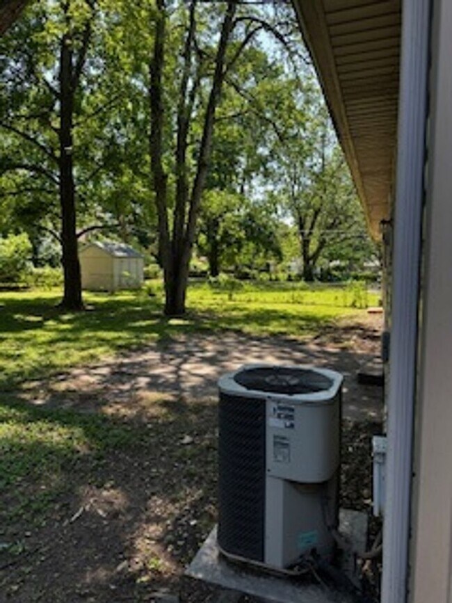 Building Photo - Fully Remodeled Home!