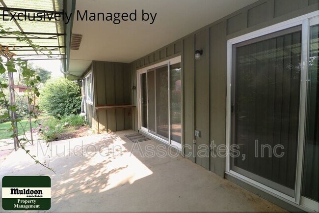 Building Photo - 59 W Old Broadmoor Rd