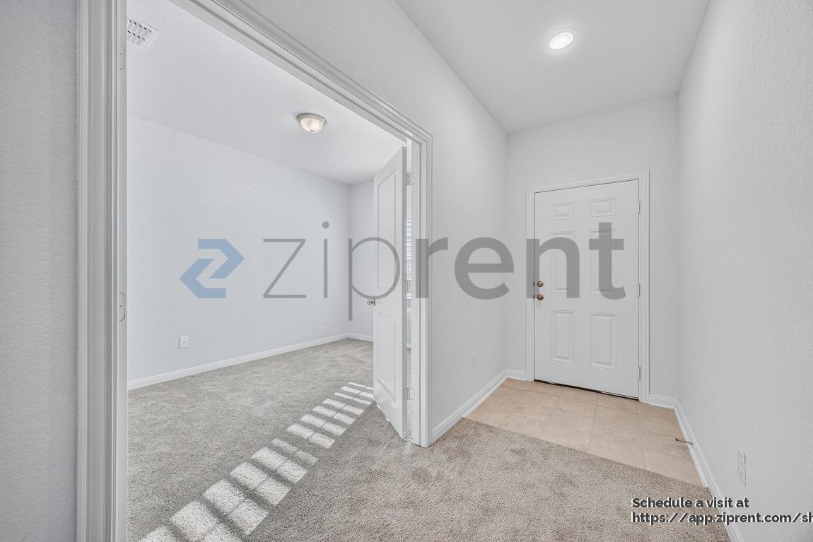 Building Photo - 8303 Kettles Rdg