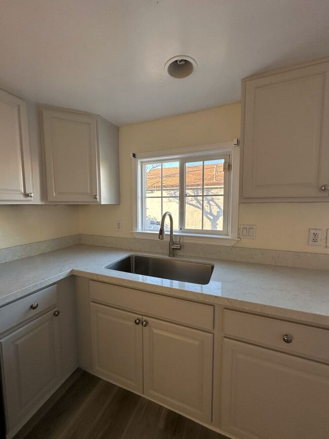 Building Photo - Remodeled 4 bedroom Single Story Home in San Pablo, CA.
