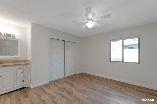 Building Photo - Charming 2BR Condo in Phoenix