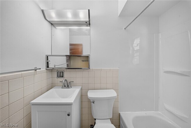 Building Photo - 1095 St Michaels Ave