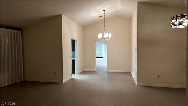 Building Photo - 2716 Legend Dr