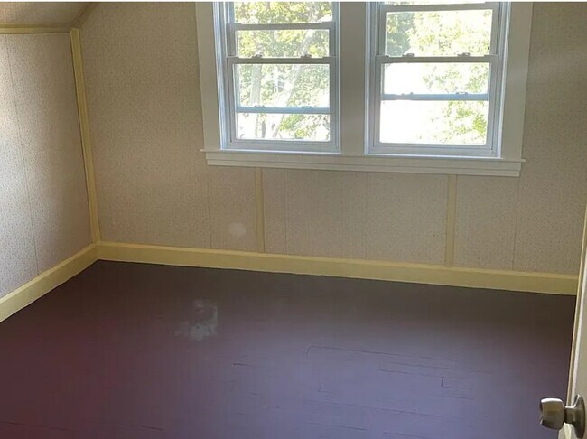 Building Photo - 39 Smith St