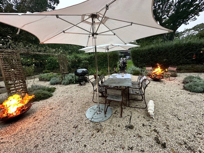 Building Photo - 195 Kings Point Rd