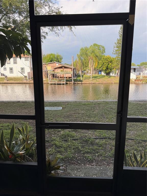 Building Photo - 9209 Tudor Dr