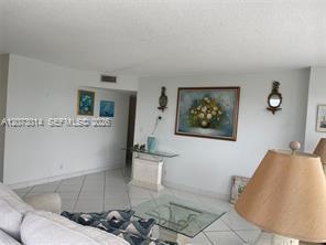 Building Photo - 4010 Galt Ocean Dr