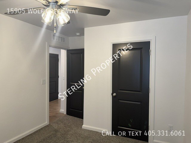 Building Photo - 15905 Wolf Crk Wy