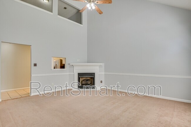 Building Photo - 324 Hornhead Dr