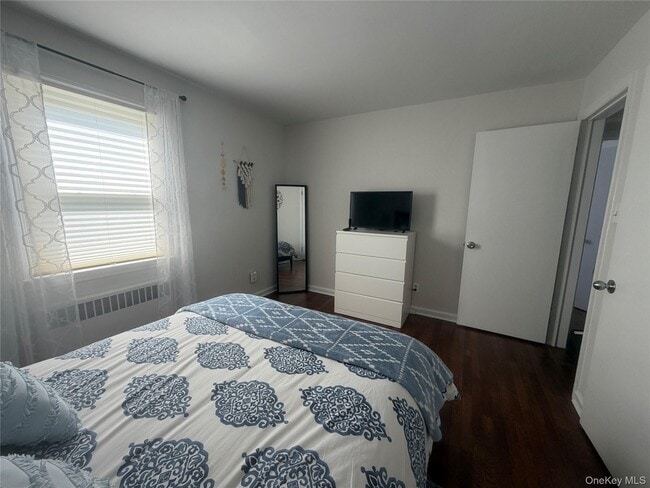 Building Photo - 135 Woolsey Ave