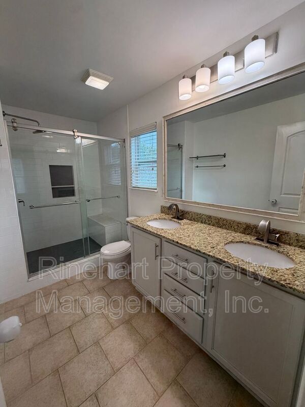 Building Photo - 1049 Ellis Pond Dr