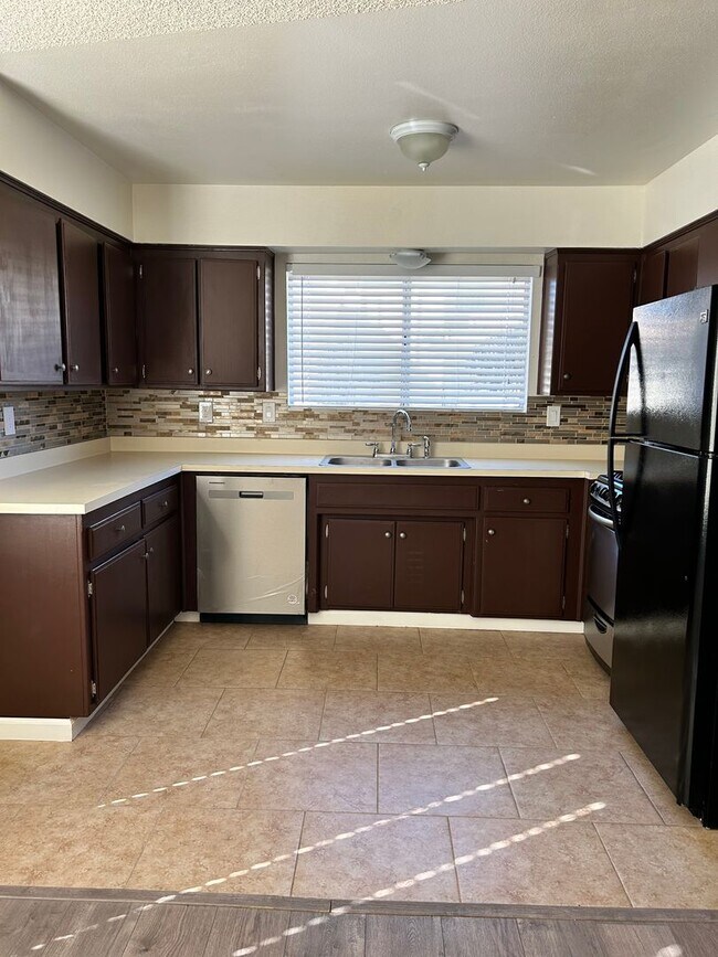 Building Photo - 816 Capehart Ct