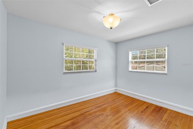 Building Photo - 4705 W San Rafael St
