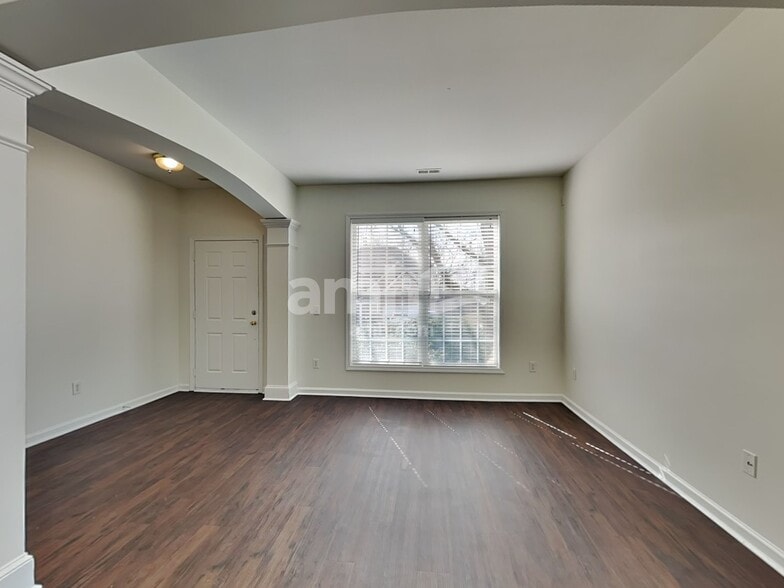 Building Photo - 101 Tagus Ct