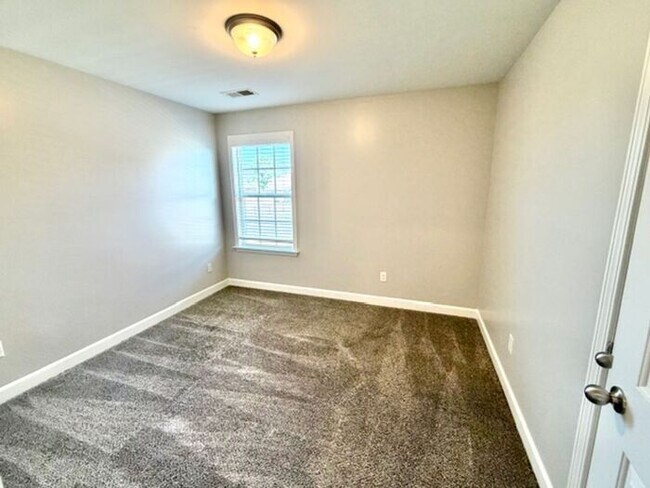 Building Photo - Now Leasing a 4-bedroom 2.5 bath home in Walls, MS @ Mallard Park