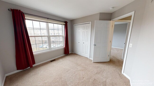 Building Photo - 2970 Barclay Wy
