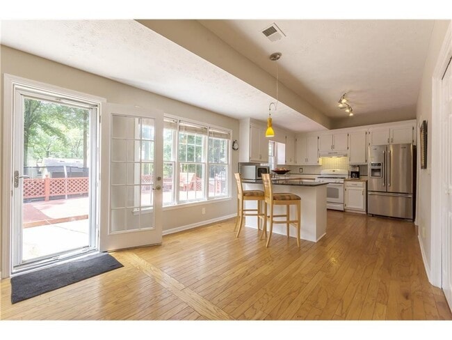 Building Photo - 2807 Forest Wood Dr