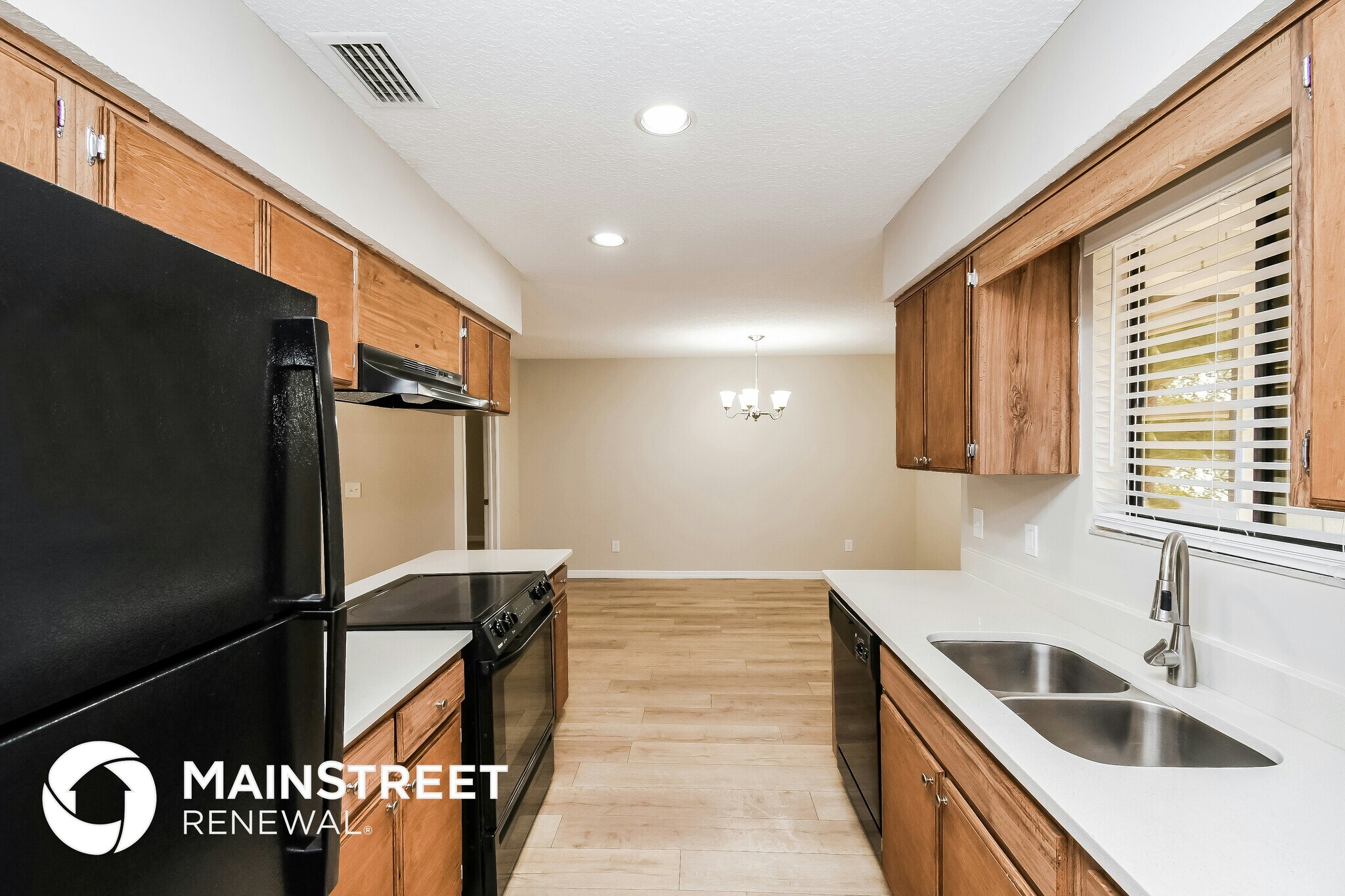 Building Photo - 576 Charles Carroll St