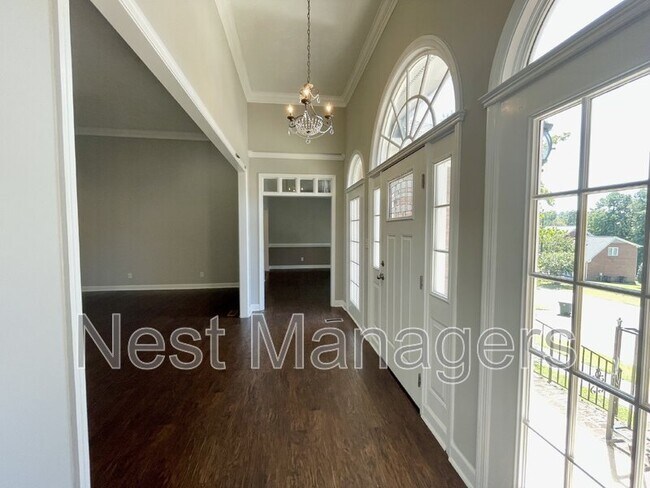 Building Photo - 6214 Kirkwall Rd